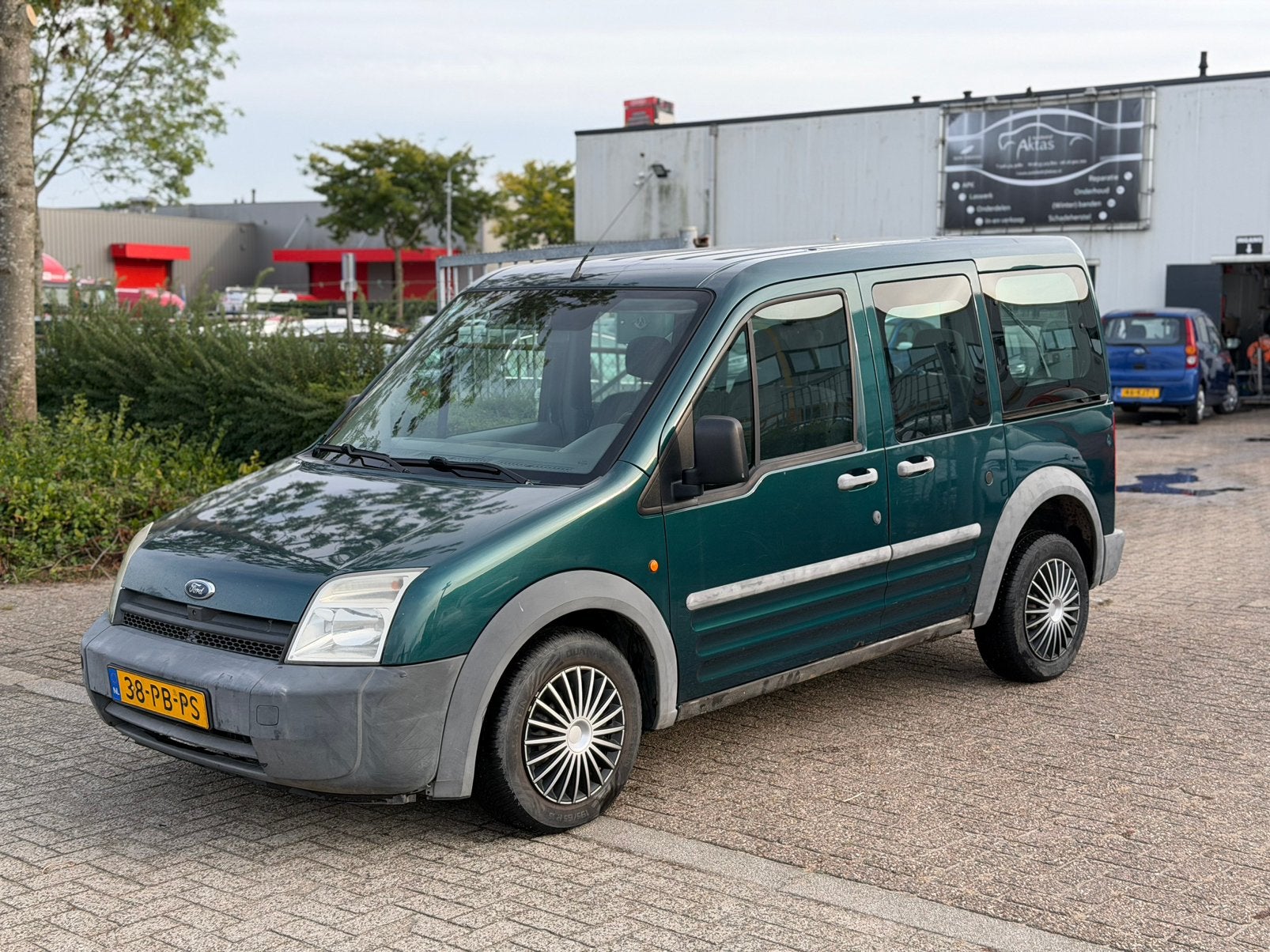 Ford Tourneo Connect 1.8 SWB 2004 Groen, Auto's, Voorwielaandrijving, 745 kg, Stof, 4 cilinders