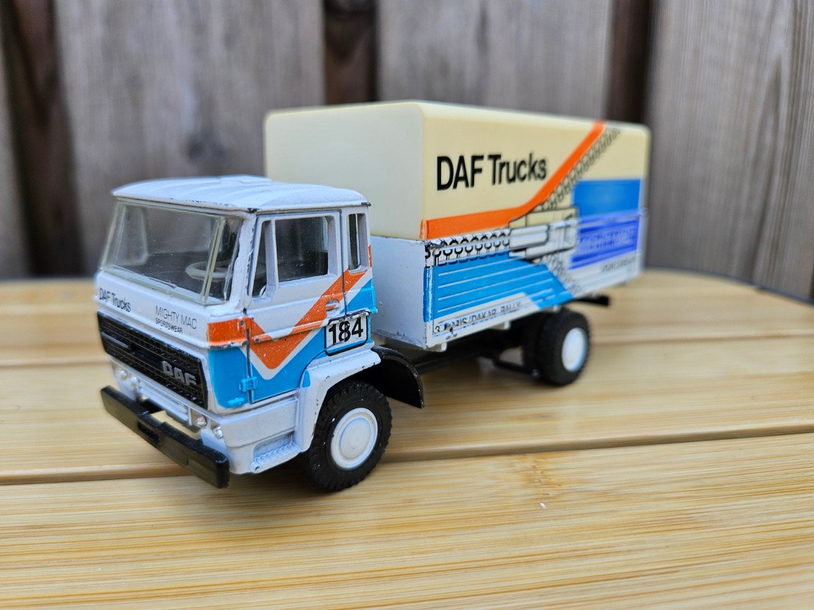 lioncar DAF Mighty Mac Parijs Daker nummer 184, Ophalen of Verzenden, Zo goed als nieuw, Bus of Vrachtwagen, Lion Toys