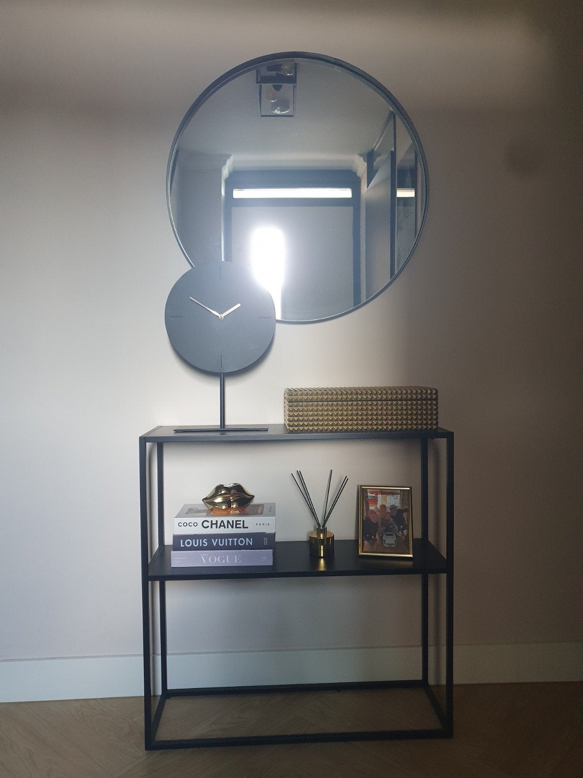Sidetable zwart + spiegel rond zwarte rand 75cm doorsnede, Ophalen, Zo goed als nieuw, Minder dan 150 cm, Minder dan 100 cm