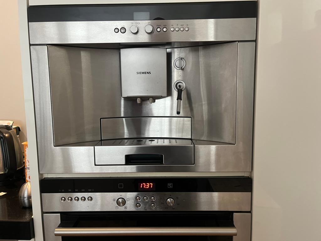 Inbouw Koffiemachine Siemens TK66E571(defect).., Witgoed en Apparatuur, Koffiezetapparaten, Ophalen, Niet werkend, Combi