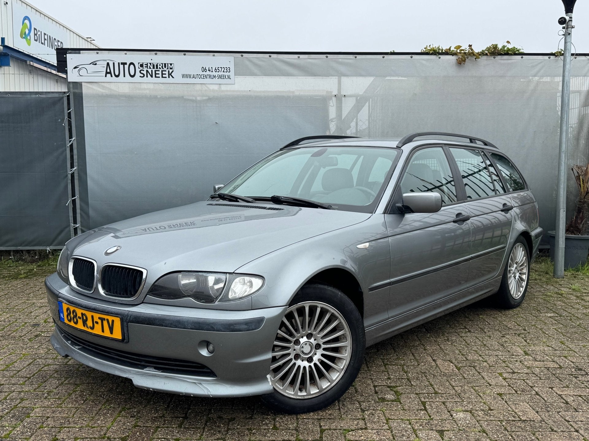 BMW 3-serie Touring 316i - Airco-Cruise-Leder-APK 06-27, Auto's, Achterwielaandrijving, 4 cilinders, Handgeschakeld, Grijs