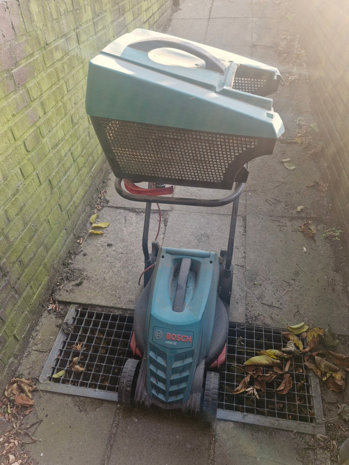Bosch ARM 32 elektrische grasmaaier met snoer, Tuin en Terras, Grasmaaiers, Ophalen of Verzenden