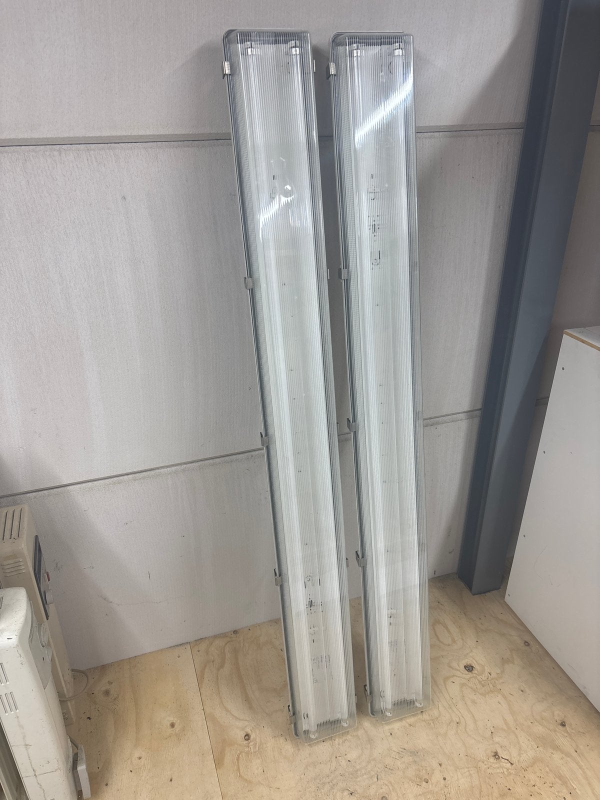 2x dubbele TL 58 watt lampen met stofkap, Ophalen, Gebruikt, 50 tot 200 watt, Lamp met armatuur