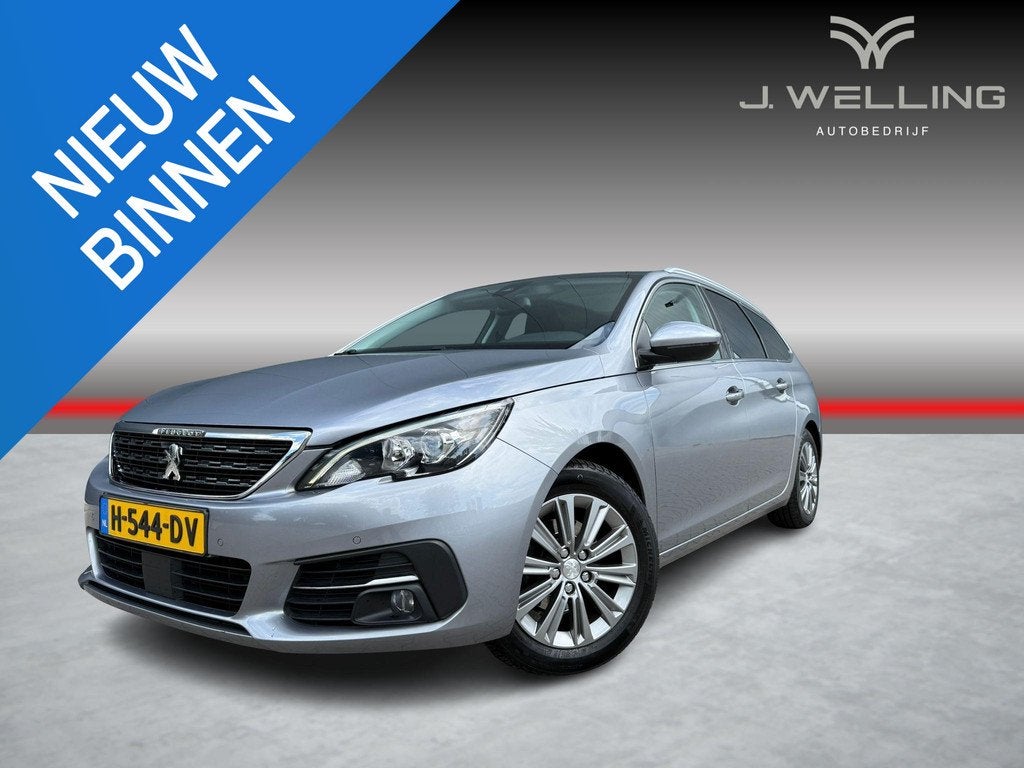 Peugeot 308 SW 1.2 PureTech Blue Lease Premium pano trekhaak, Auto's, Peugeot, Gebruikt, 1199 cc, Leder en Stof, Origineel Nederlands