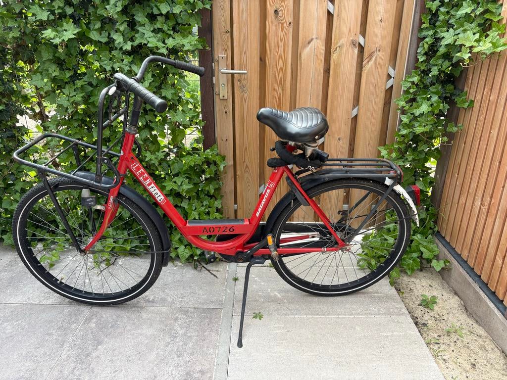 Batavus Leenfiets - Rode Stadsfiets met Voordrager, Fietsen en Brommers, Fietsen | Dames | Damesfietsen, Ophalen, Terugtraprem