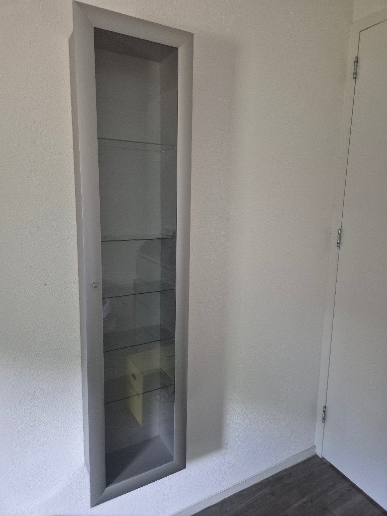 (Trofeeen) kast, Ophalen, Zo goed als nieuw