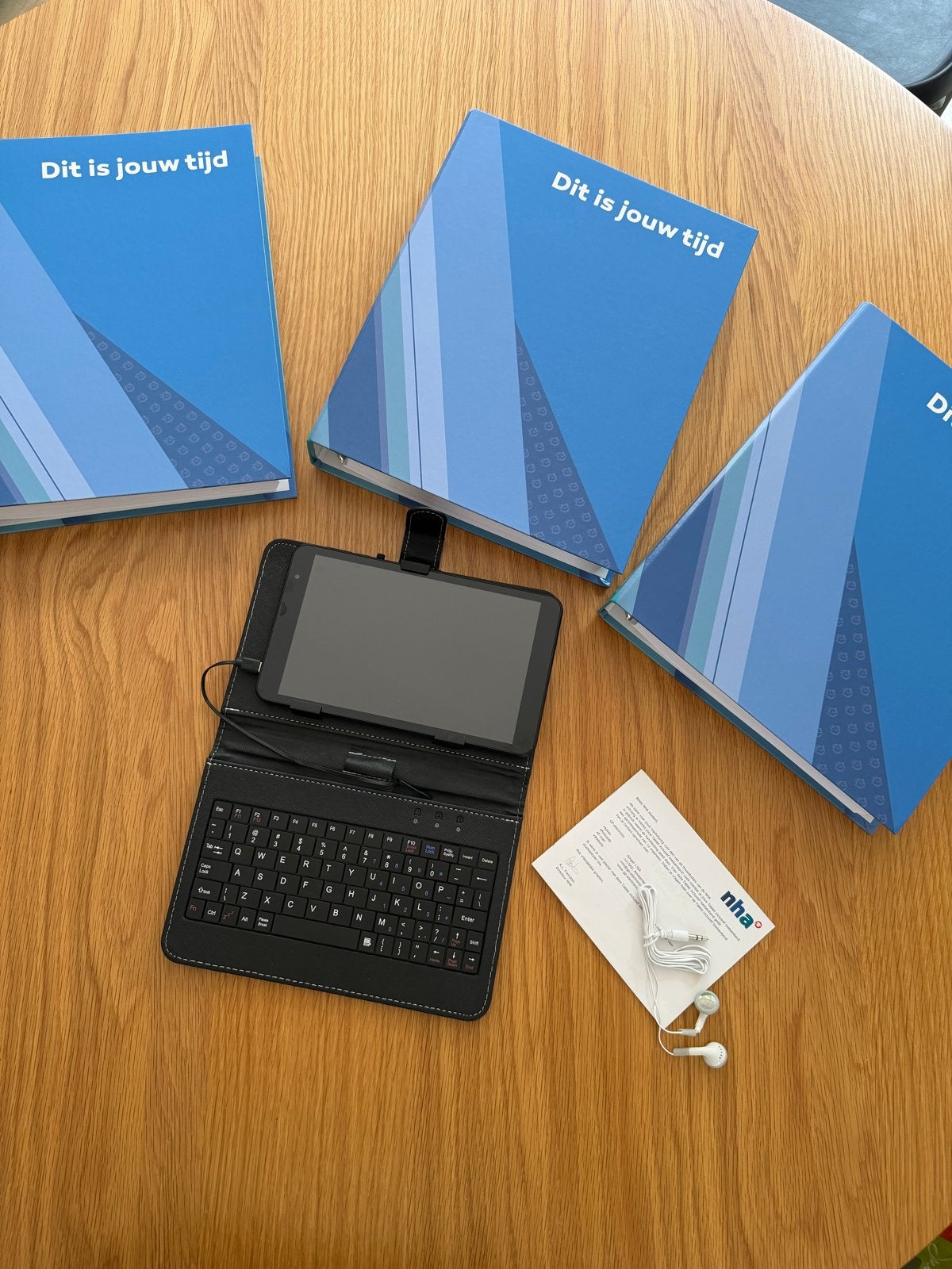 NHA Cursus Beleggen: Inclusief Tablet met toetsenbord, Ophalen of Verzenden, Gamma, Zo goed als nieuw, Overige niveaus