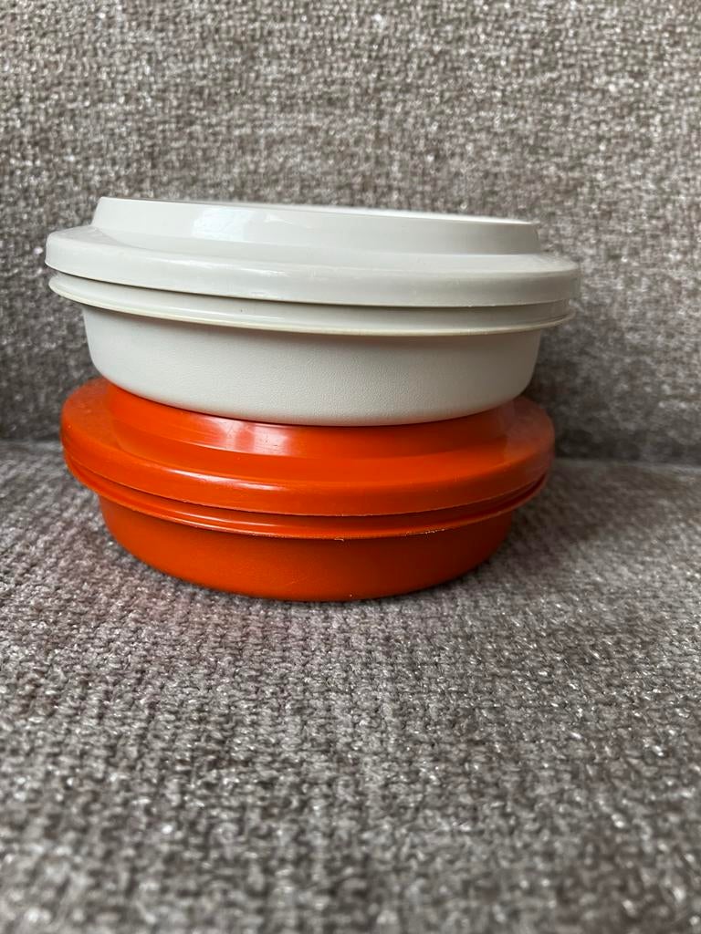 Set Vintage Tupperware bordjes/bakjes/schaaltjes, Huis en Inrichting, Keuken | Tupperware, Gebruikt, Bak of Kom, Oranje, Ophalen of Verzenden
