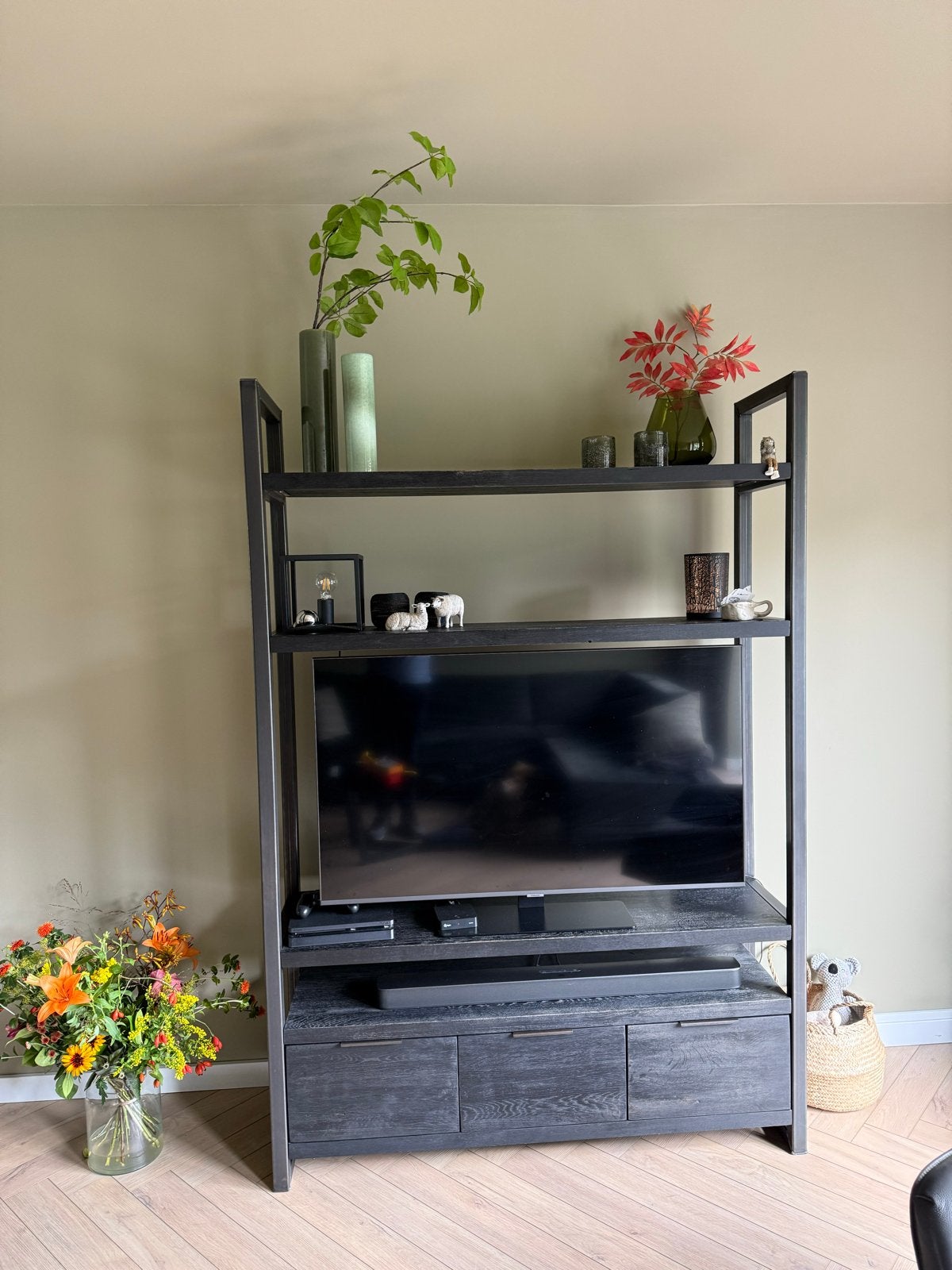 Industriële TV-meubel/boekenkast met opbergruimte, Ophalen, 100 tot 150 cm, 200 cm of meer, Zo goed als nieuw