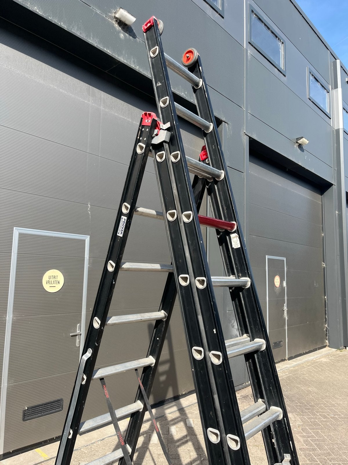 Altrex 3-delige schuifladder Reform Professional Z.G.A.N., Ophalen of Verzenden, Zo goed als nieuw, Ladder, Opvouwbaar of Inschuifbaar