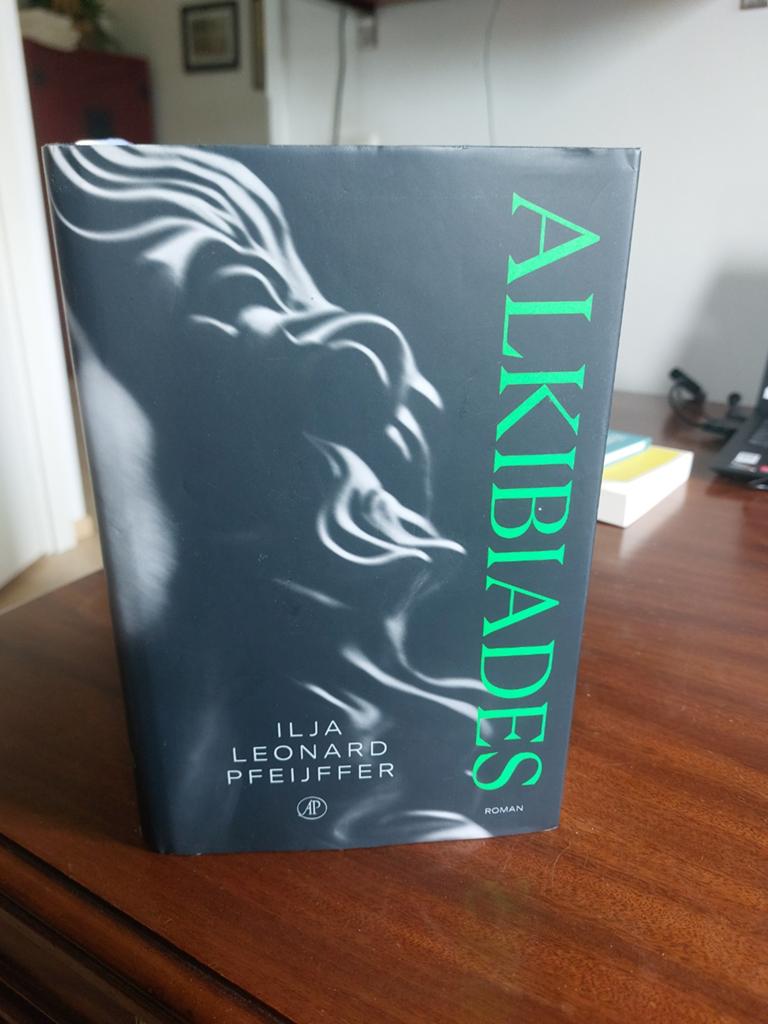 Alkibiades - Ilja Leonard Pfeijffer (Roman), Boeken, Ophalen of Verzenden, Zo goed als nieuw, Ilja Leonard Pfeijffer, Nederland