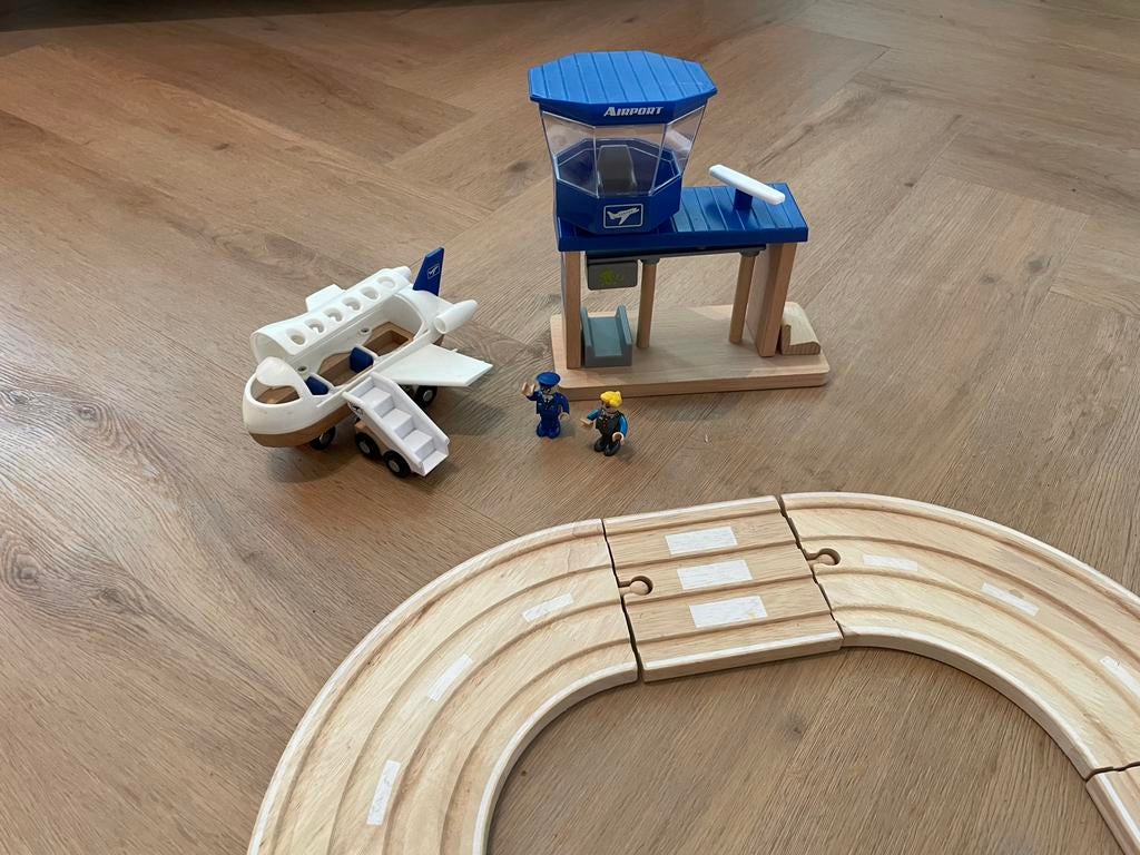 Playtive Airport Houten Treinbaan met Vliegtuig en Toren, Ophalen of Verzenden, Gebruikt, Jongen of Meisje