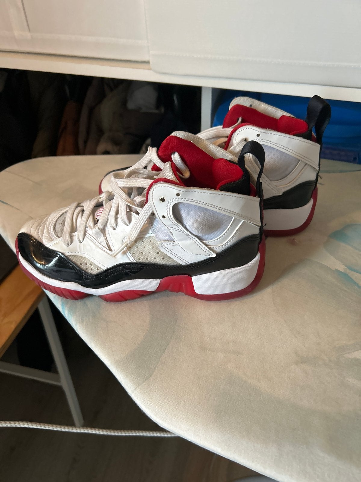 Nike Jordan sportschoenen voor kinderen Maat 38, Ophalen of Verzenden, Gebruikt, Jongen of Meisje, Sportschoenen