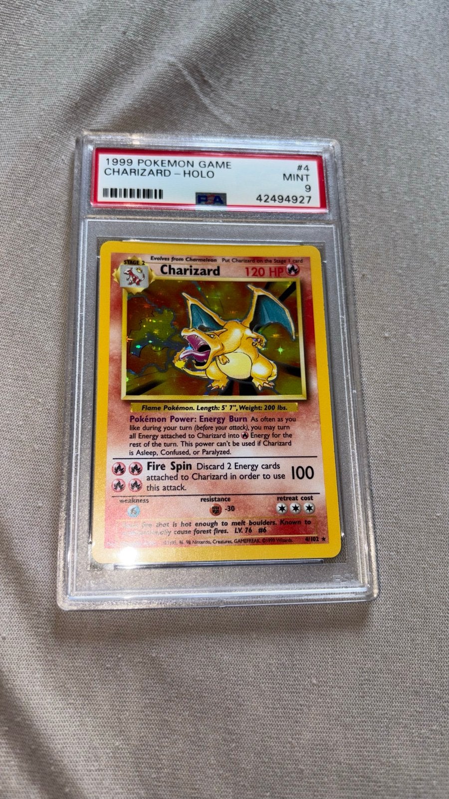 PSA 9 MINT 1999 Pokémon Game Charizard Holo #4, Ophalen of Verzenden, Zo goed als nieuw, Losse kaart, Foil