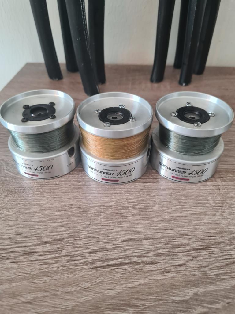 Shimano Baitrunner 4500 A  alleen de spoelen, Ophalen, Gebruikt, Molen