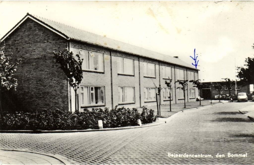 Bejaardencentrum, den Bommel - gelopen, Ophalen of Verzenden, 1960 tot 1980, Gelopen, Zuid-Holland