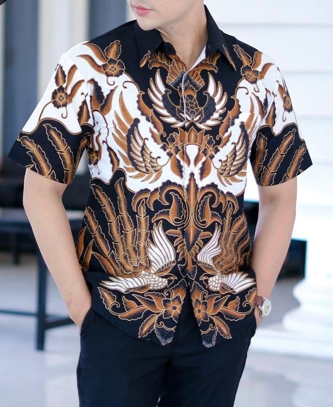 Indonesische batik overhemden. Borstomvang 116 cm, Ophalen, Zo goed als nieuw, Overige kleuren, Halswijdte 43/44 (XL)