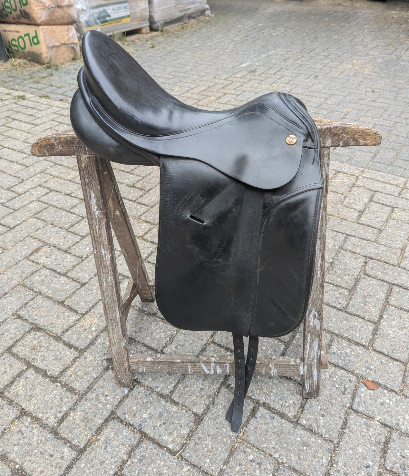 Dressuurzadel KN 17,5 inch medium boom, Ophalen, L (17.5 inch), Gebruikt, Dressuur