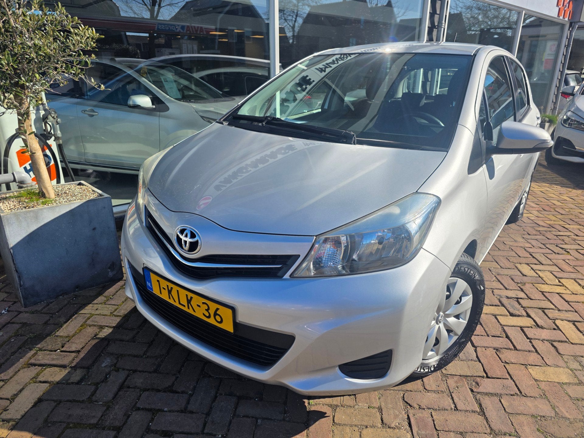 Toyota Yaris 1.0 VVT-i Aspiration,camera,navi,bluetooth, Euro 5, 750 kg, Origineel Nederlands, Handgeschakeld
