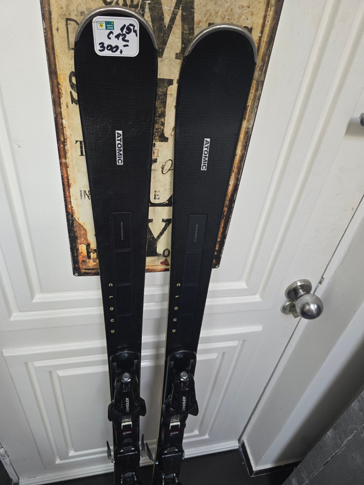 154cm DAMES ATOMIC CLOUD C12 REVOSHOCK GEVORDERDEN NP850€, 140 tot 160 cm, Ophalen of Verzenden, Zo goed als nieuw, Carve