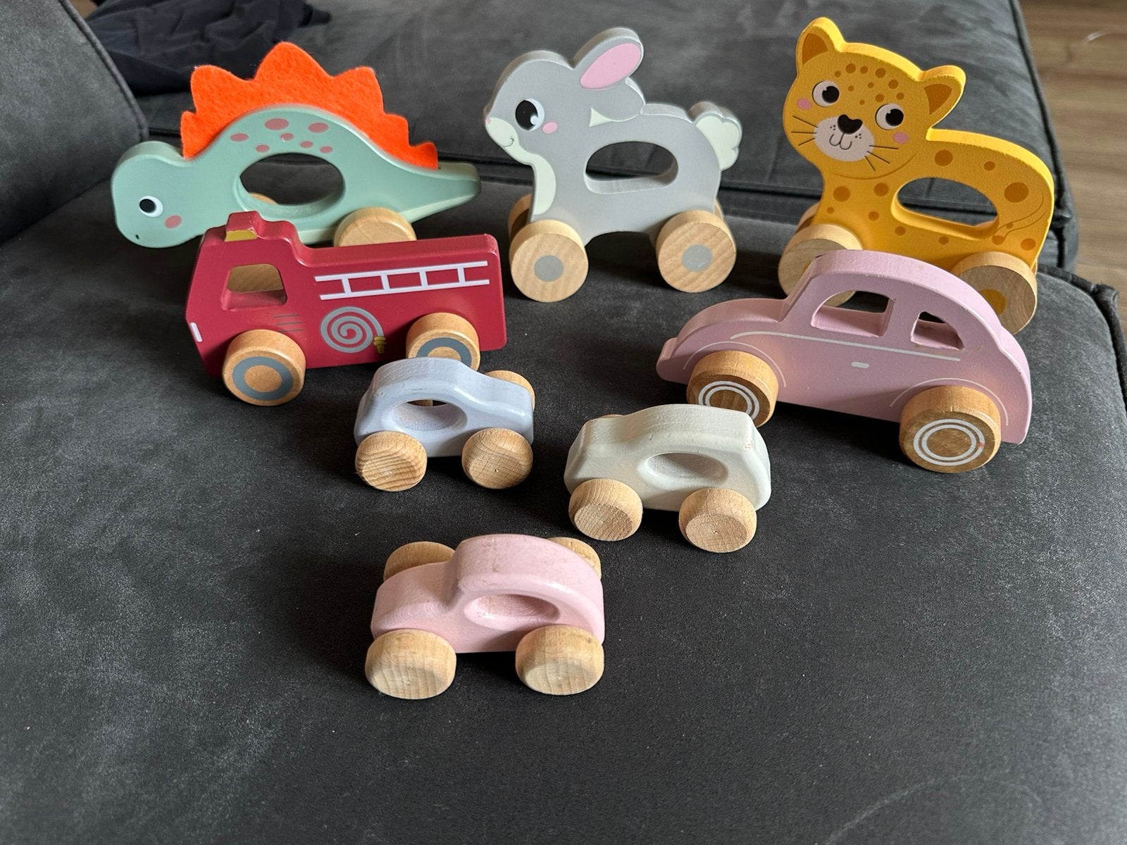 Houten autotjes, Ophalen, Zo goed als nieuw