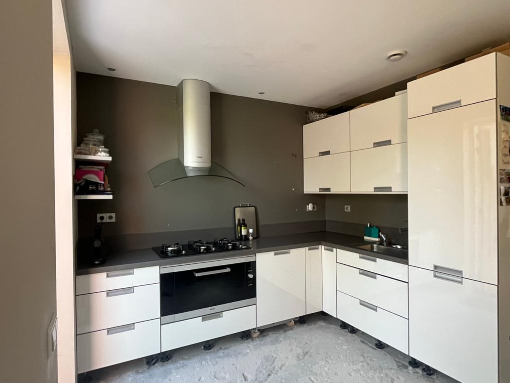 Complete witte keuken met composiet antraciet grijs blad, Ophalen, Gebruikt, Wit, Hoekkeuken