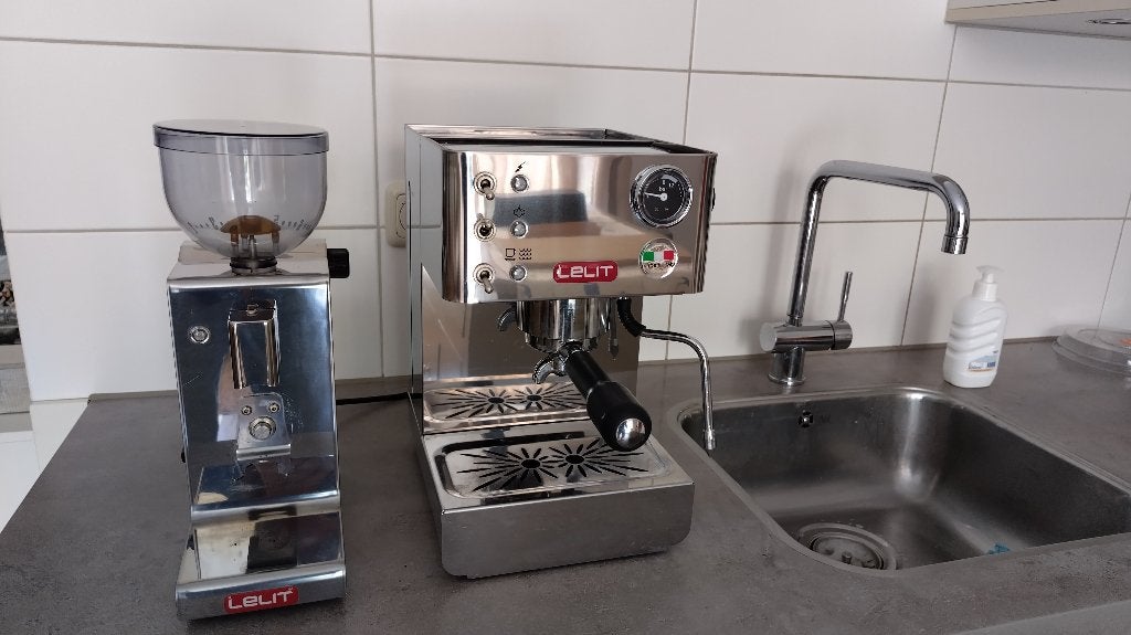 espressomachine Lelit Anna PL41 LEM plus  Grinder   Fred, Espresso apparaat, Koffiebonen, Zo goed als nieuw, 4 tot 10 kopjes
