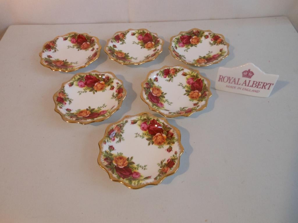 Royal Albert Old Country Roses petit-four schoteltjes, Ophalen of Verzenden