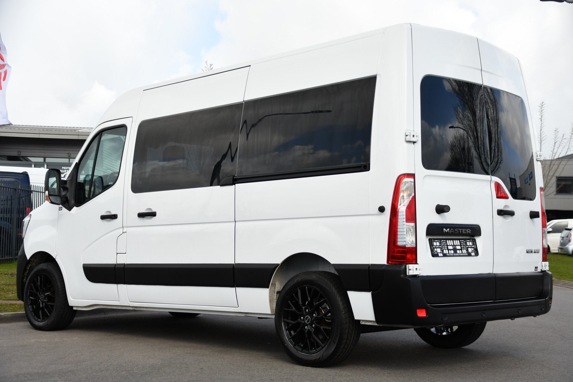 Renault Master T35 2.3 dCi 180 L2H2 DC PB Edition Camera, Cr, Voorwielaandrijving, Stof, Gebruikt, 4 cilinders