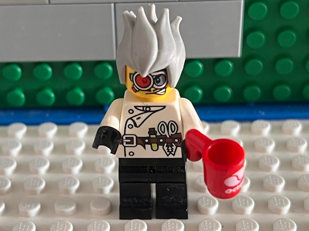 Lego minifiguur crazy wetenschapper, Kinderen en Baby's, Speelgoed | Duplo en Lego, Ophalen of Verzenden, Zo goed als nieuw