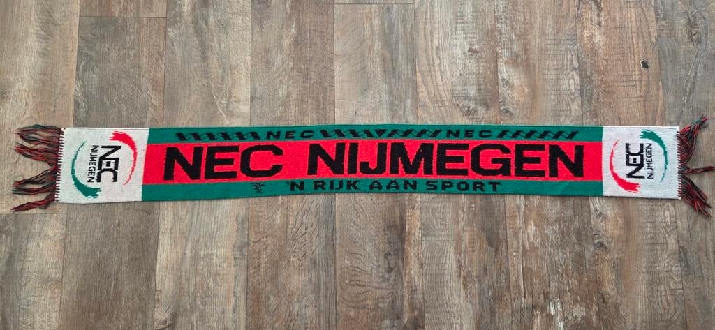 Sjaal NEC Nijmegen, Verzamelen, Ophalen of Verzenden, Zo goed als nieuw, Overige binnenlandse clubs, Vaantje of Sjaal