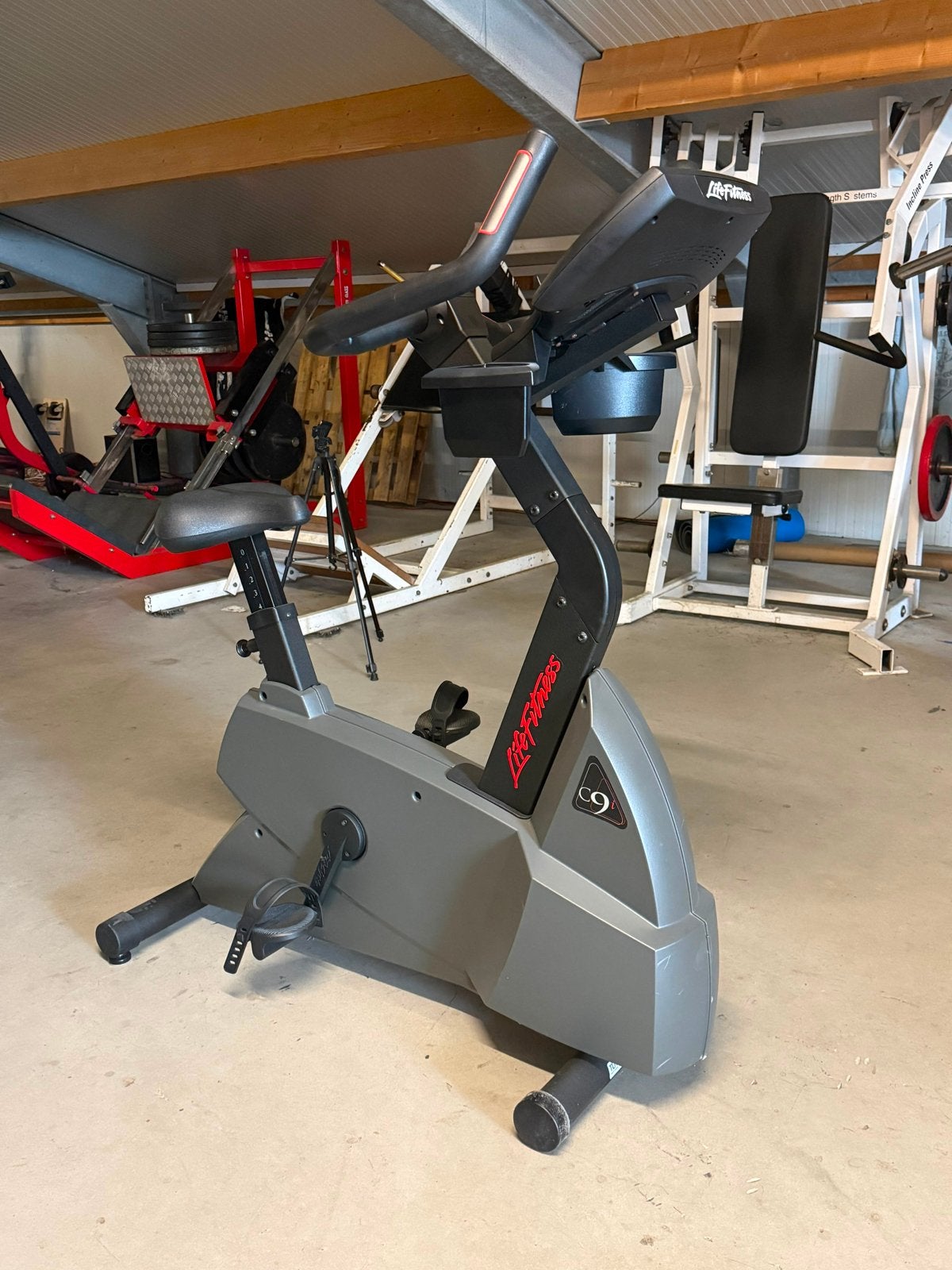 Life Fitness C9 Hometrainer, Ophalen, Gebruikt, Metaal, Benen