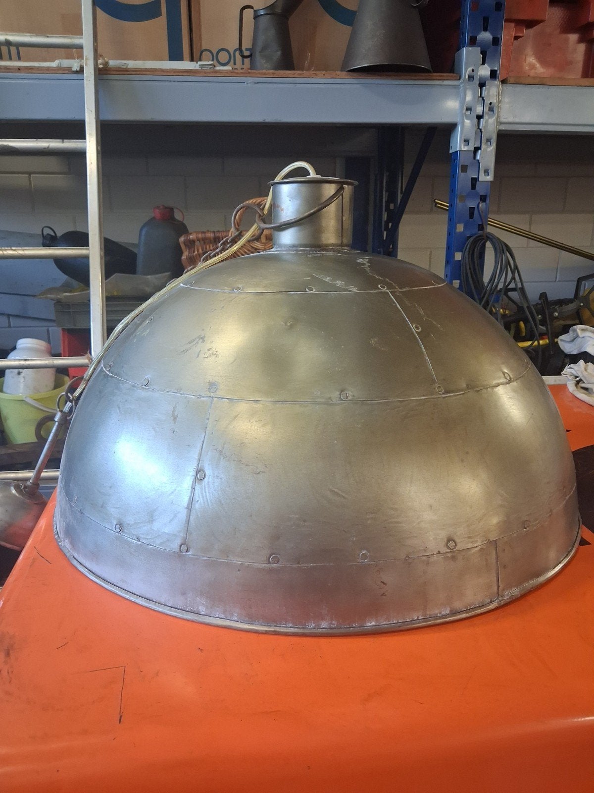 Metalen lamp, Ophalen