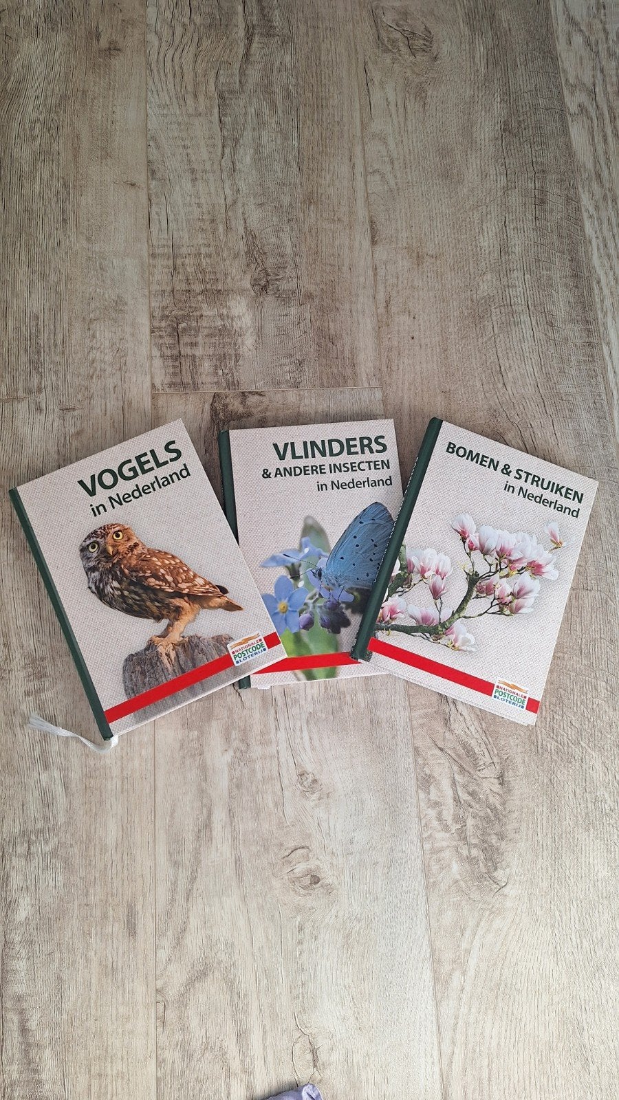 Natuurboekjes Postcode Loterij: Vogels & Vlinders, Ophalen of Verzenden