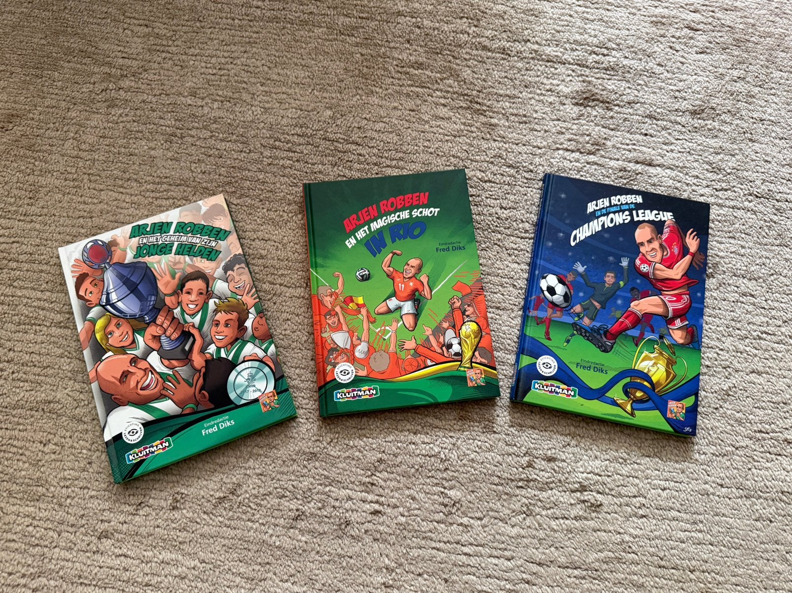 3 stuks Arjen Robben voetbal kinderboeken van Fred Diks, Boeken, Ophalen of Verzenden, Zo goed als nieuw, Fictie algemeen