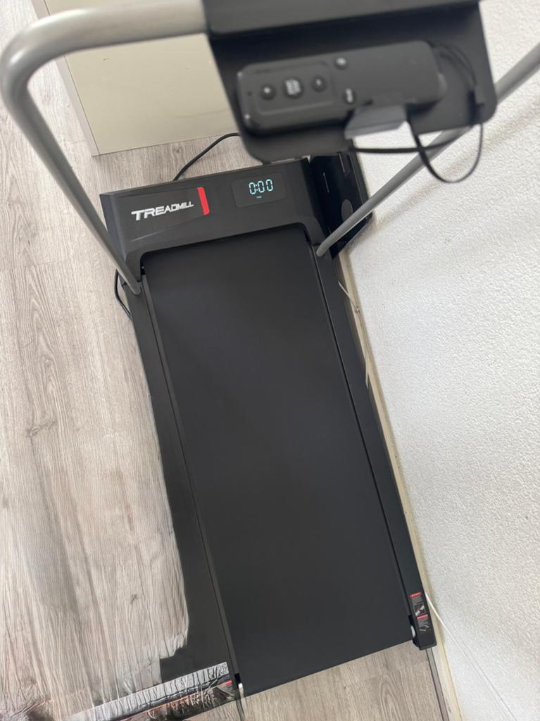 Opvouwbare loopband met 5% helling, Sport en Fitness, Ophalen of Verzenden, Nieuw, Metaal, Loopband