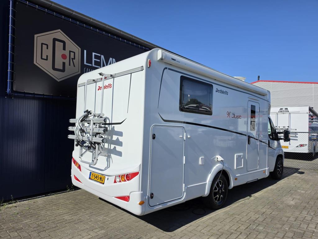 Dethleffs Just 90 T 6812 EB Enk bedden omvormer enz, Caravans en Kamperen, Campers, Luifel, Koelkast, Ringverwarming, Fiat