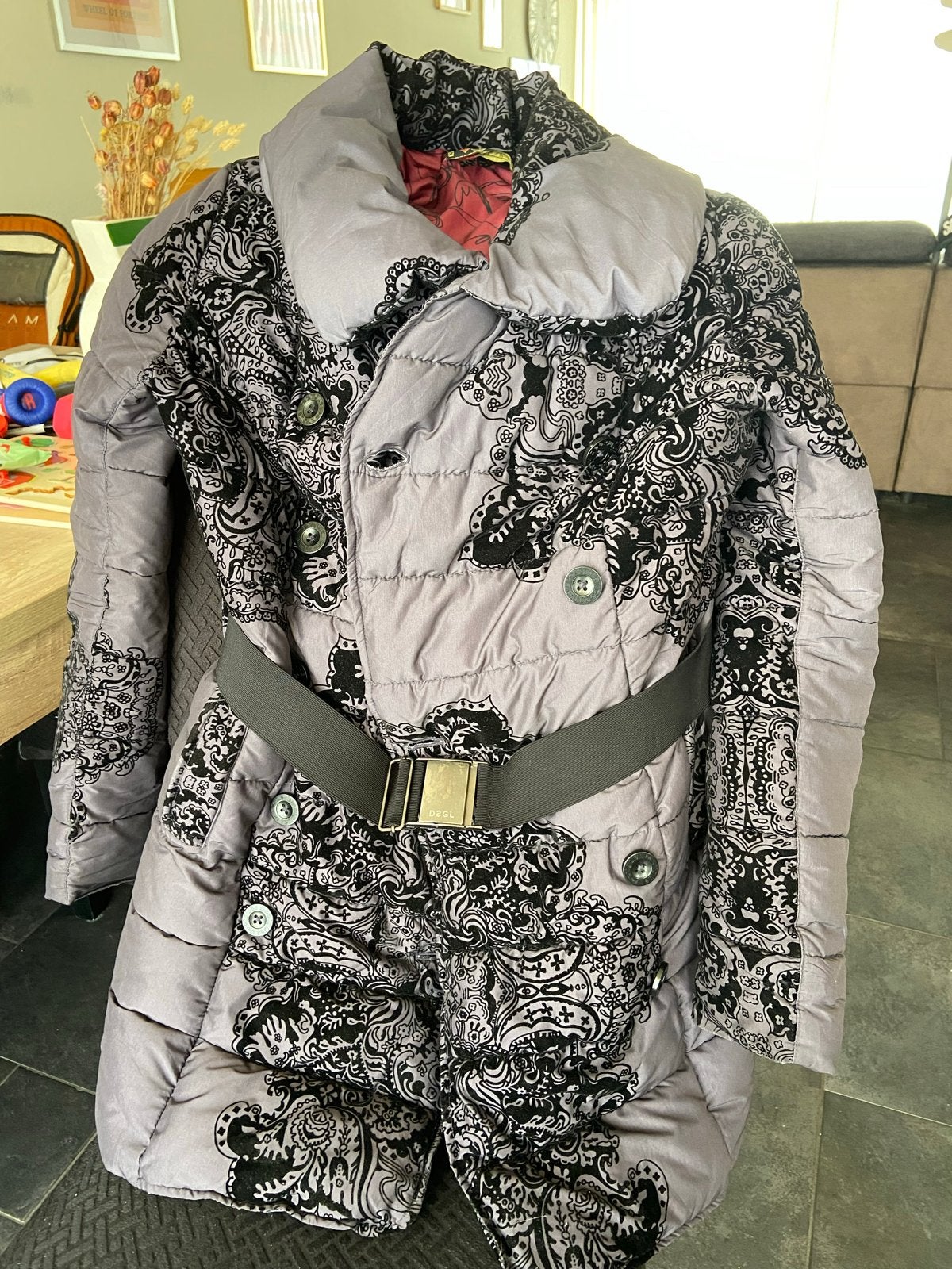 Desigual gewatteerde jas, Kleding | Dames, Ophalen, Zo goed als nieuw, Maat 38/40 (M), Grijs