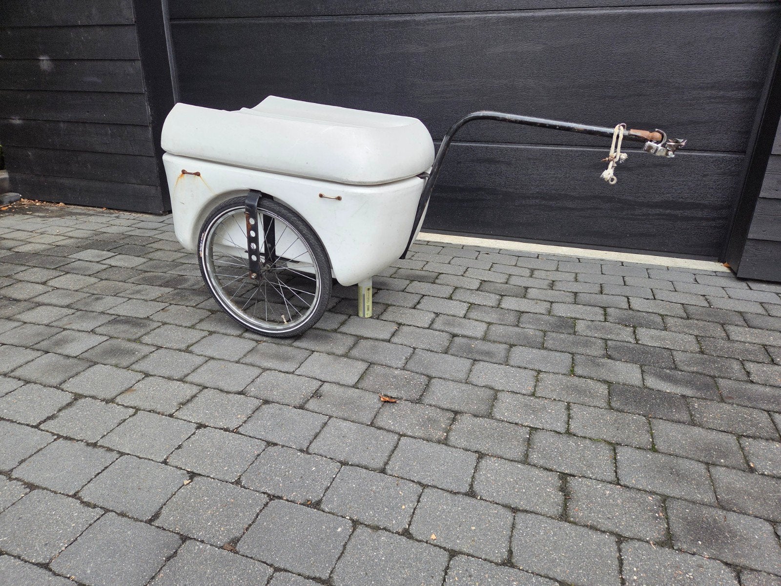 Stevige fietsaanhanger met deksel - Ideaal voor bagage, Ophalen