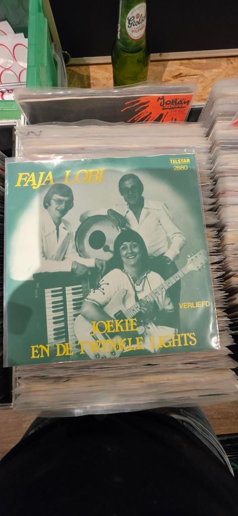 Joekie en de Twinkle Lights - Faja Lobi / Verliefd (Single), Originele persing, Ophalen, Gebruikt, 7 inch