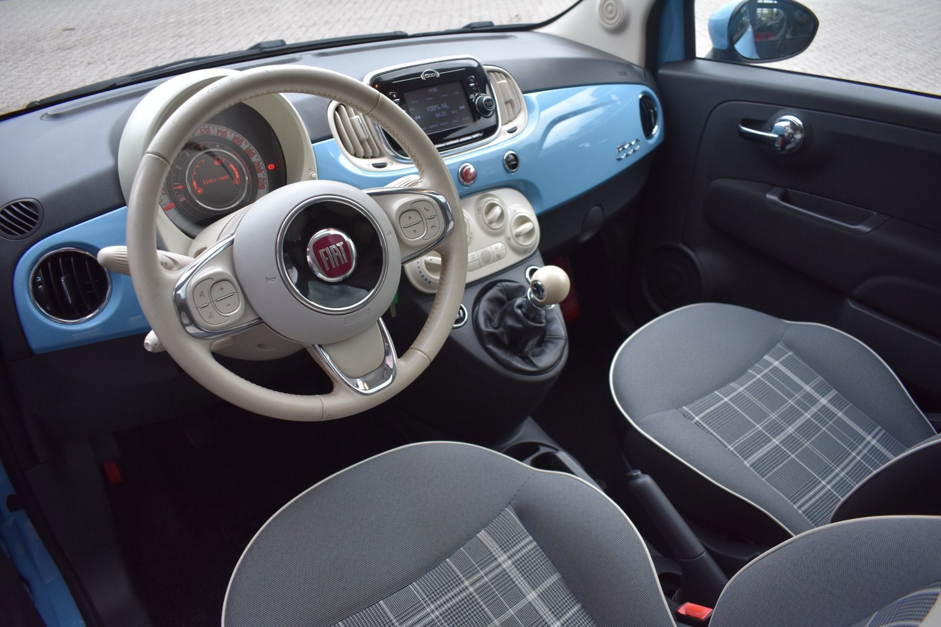 Fiat 500 1.2 Lounge '17 Pano Cruise Airco Inruil mogelijk, Voorwielaandrijving, Gebruikt, 4 cilinders, 840 kg