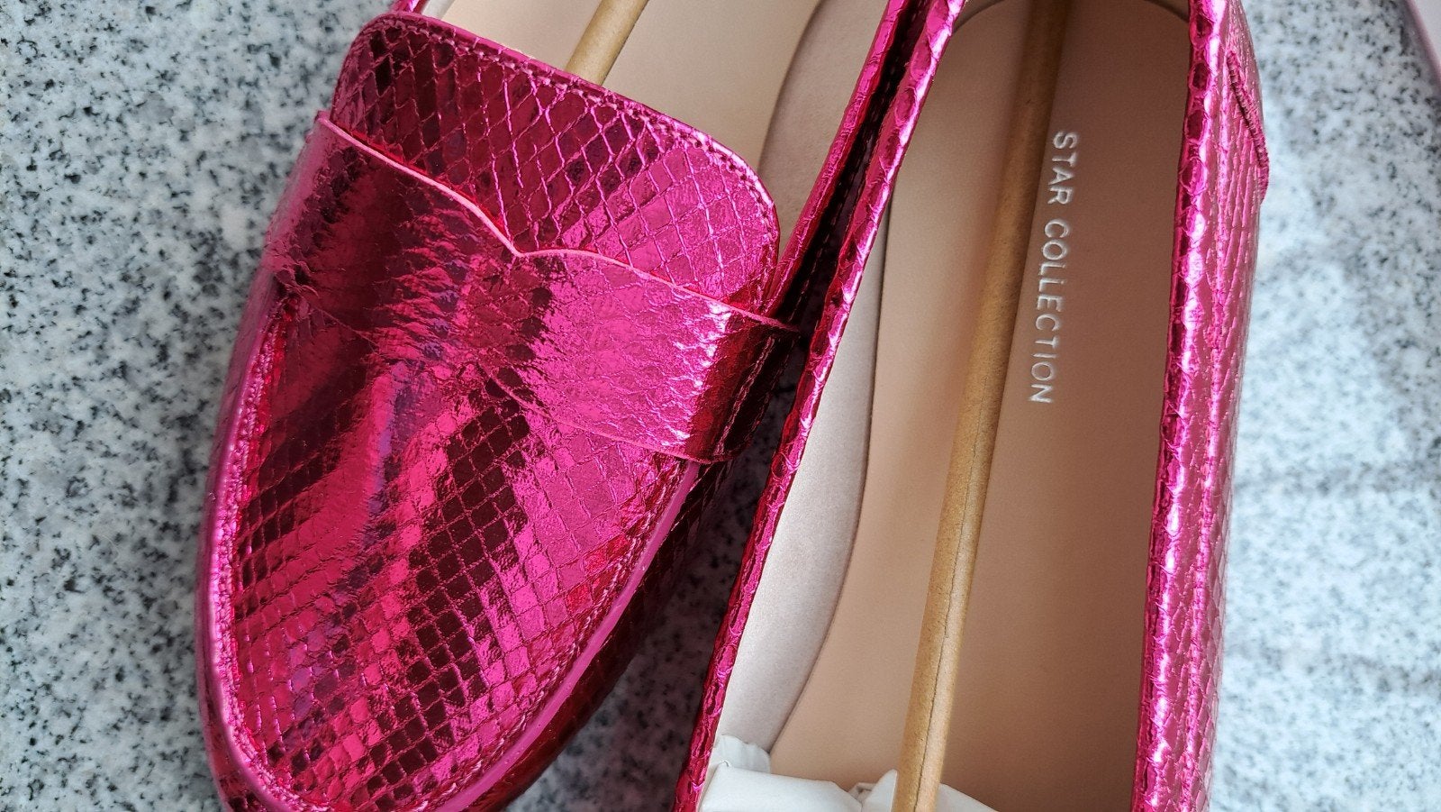 Roze metallic instappers - Star Collection, Kleding | Dames, Schoenen, Instappers, Star Collection, Nieuw, Ophalen of Verzenden