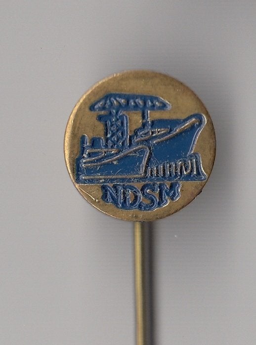 NDSM Scheepvaart Werf Amsterdam speldje, Gebruikt, Niet vindbaar, Niet vindbaar, Speldje of Pin