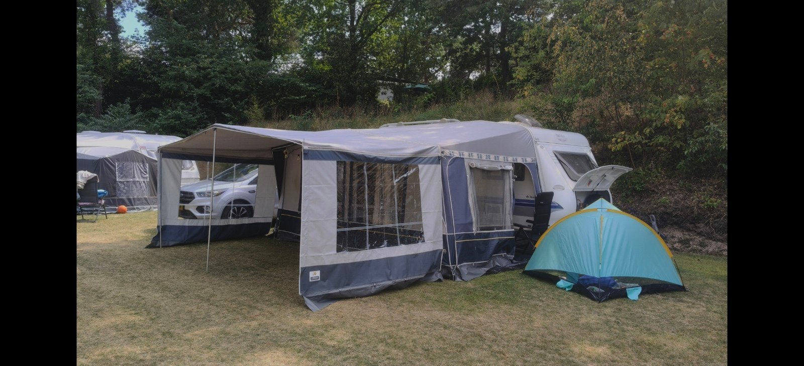Gevraagd.   voortent Isabella, dorema Omloop maat 9, 10, G14, Ophalen of Verzenden