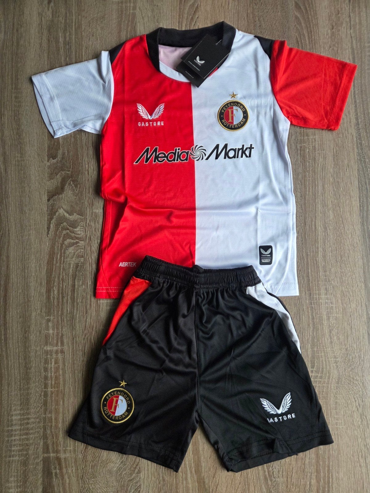 Feyenoord tenue thuis maat 122-128, Maat XS of kleiner, Ophalen of Verzenden, Nieuw, Set