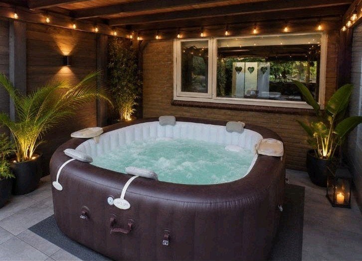 Huren verhuren opblaasbare Jacuzzi Lay-Z Spa Maldives 5-7per, Ophalen of Verzenden, Grondzeil