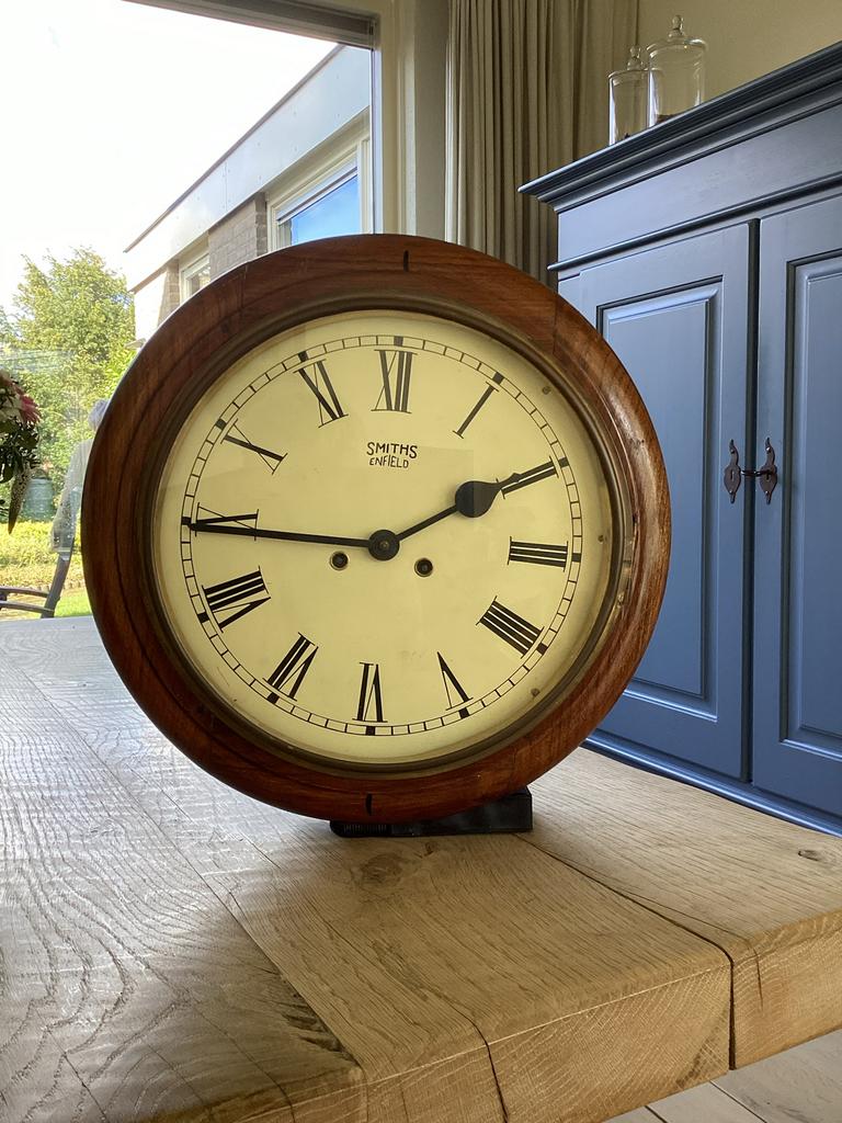 Vintage Smiths Enfield wandklok - Houten behuizing, Antiek en Kunst, Antiek | Klokken, Ophalen of Verzenden