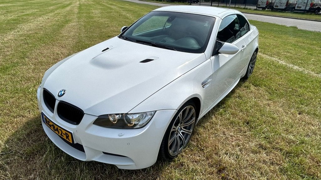 BMW 3-Serie M3 420pk DCT 2009 Wit, Automaat, Cruise Control, Achterwielaandrijving, 8 cilinders