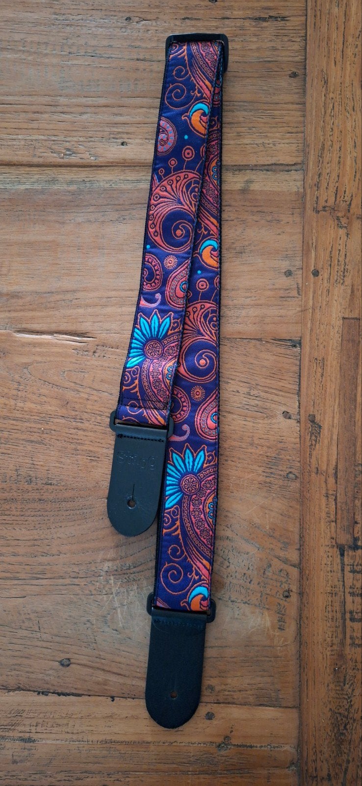 Stagg Gitaarband met Paisley Patroon - Zo goed als nieuw, Ophalen of Verzenden, Zo goed als nieuw, Overige typen