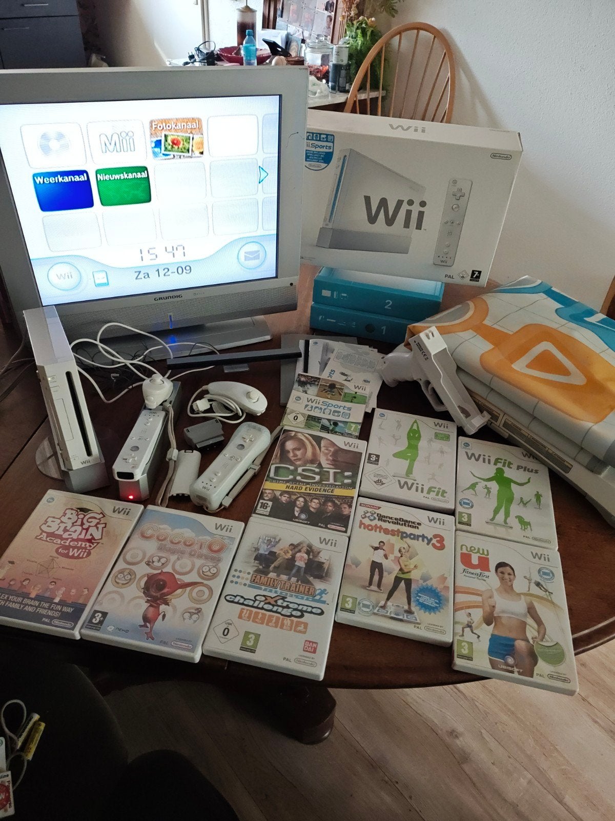 Nintendo Wii sports edition (CIB) met games en extra's!, Ophalen of Verzenden, Zo goed als nieuw, Met 2 controllers, Met games